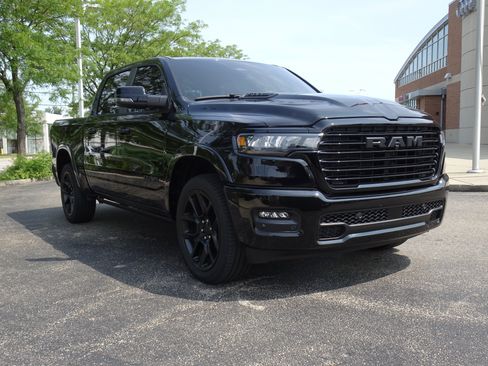 Used 2025 RAM 1500 Laramie w/ Night Edition AWD/4WD image 6