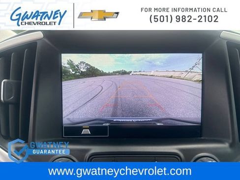 Used 2024 GMC Terrain SLT AWD/4WD image 18