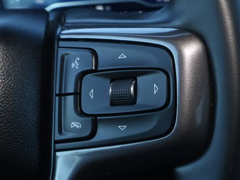 Used 2023 Chevrolet Suburban RST w/ Luxury Package image 30