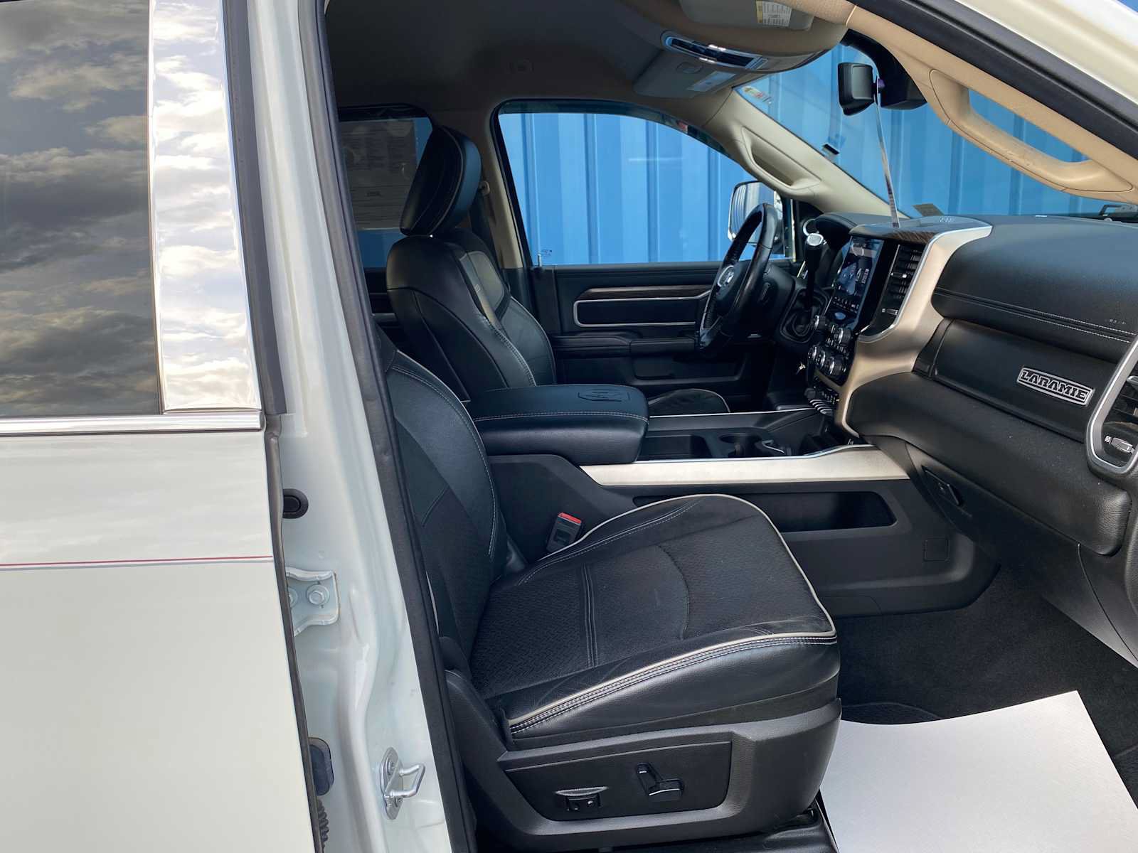 Used 2020 RAM 2500 Laramie AWD/4WD image 31
