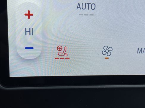 Used 2022 Ford Edge Titanium image 22