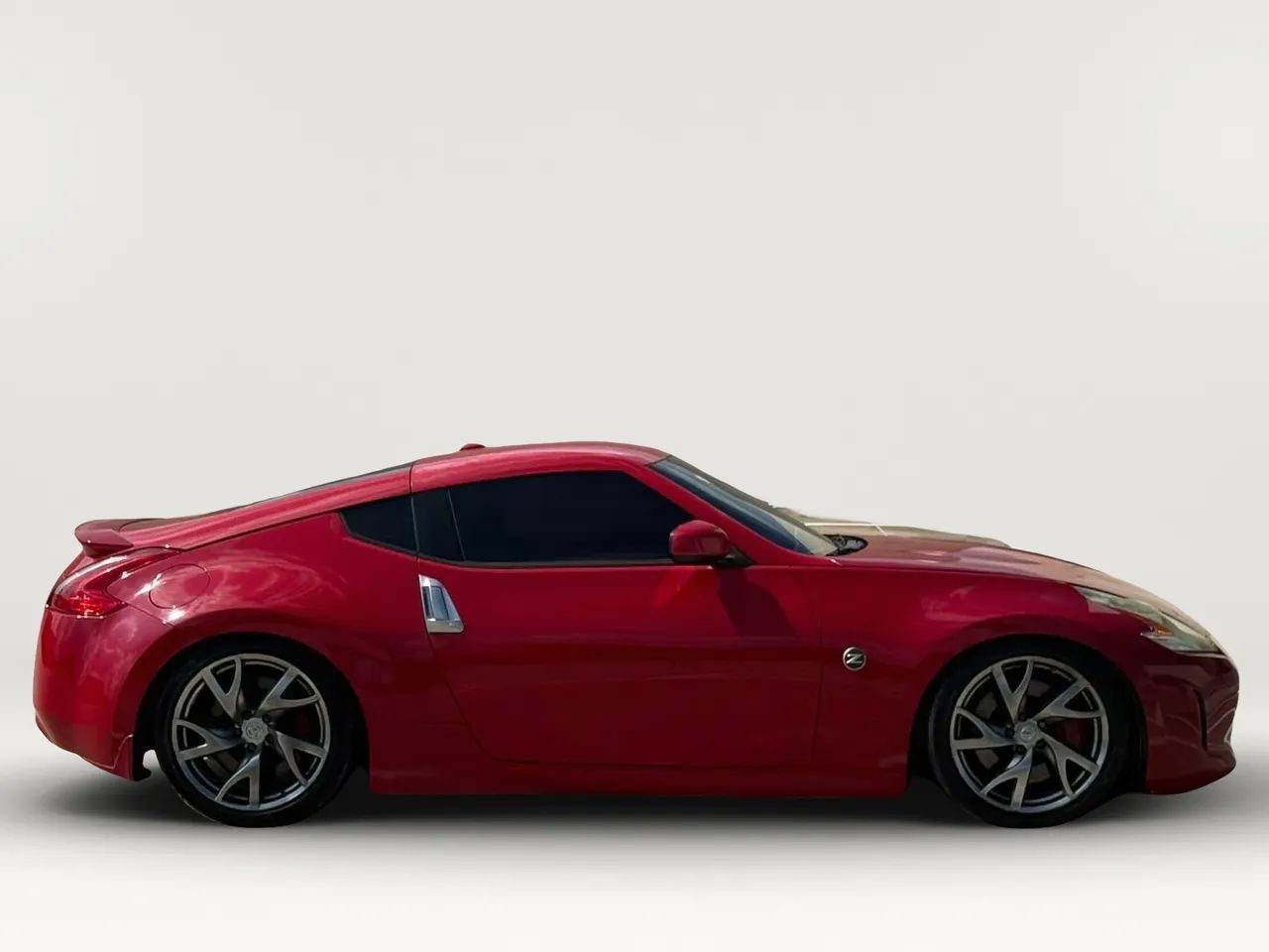Used 2016 Nissan 370Z Coupe RWD image 8