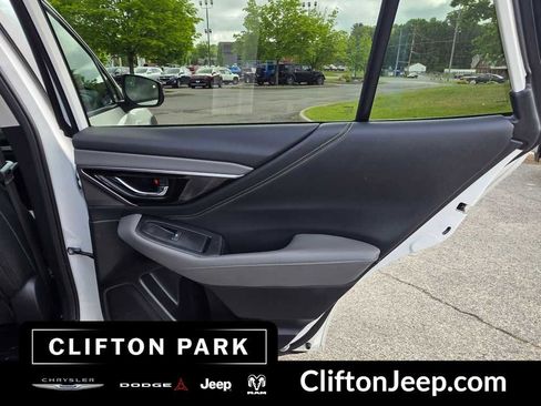 Used 2023 Subaru Outback Onyx Edition AWD/4WD image 17
