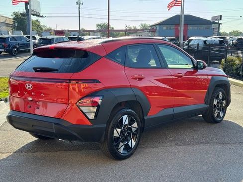 Used 2024 Hyundai Kona SEL w/ Convenience Package image 6