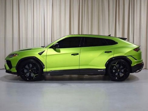 Used 2023 Lamborghini Urus Performante image 2