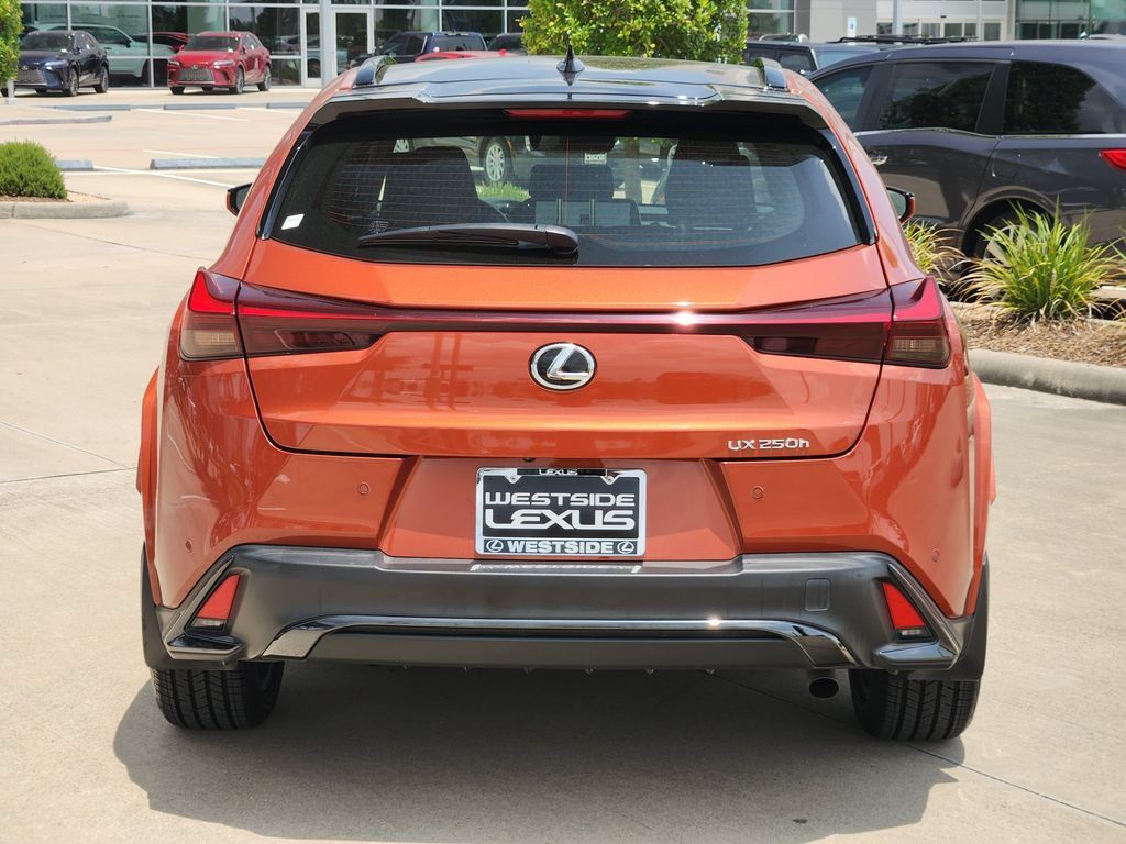 Certified 2023 Lexus UX 250h F Sport FWD image 6