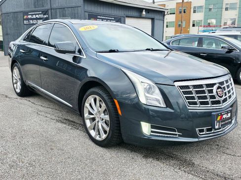 Used 2013 Cadillac XTS Luxury w/ Driver Awareness Package image 4