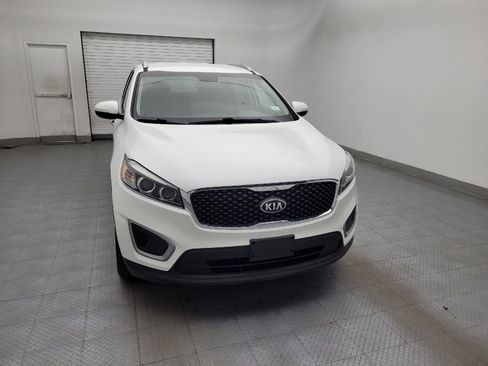 Used 2018 Kia Sorento LX image 14