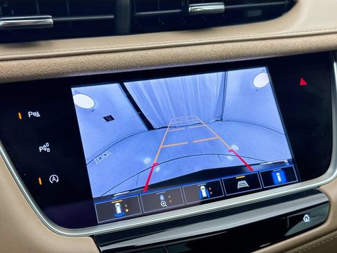 Used 2024 Cadillac XT5 Premium Luxury w/ Platinum Package FWD image 14