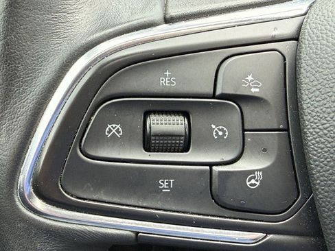 Used 2023 Buick Envision Avenir AWD/4WD image 28