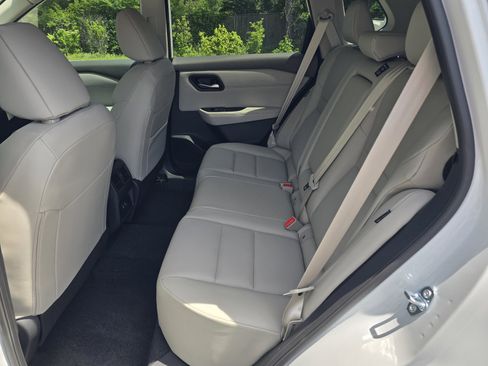 New 2026 Nissan Rogue SV AWD/4WD image 10