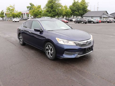 Used 2017 Honda Accord LX image 3