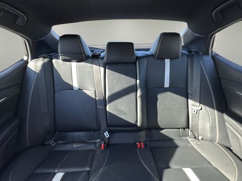 Used 2025 Toyota Camry SE w/ Convenience Package image 14