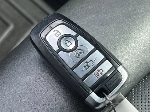 Used 2019 Ford F150 Platinum w/ Equipment Group 701A Luxury AWD/4WD image 37