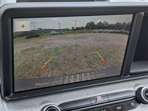 Used 2022 Ford Maverick XLT FWD image 17