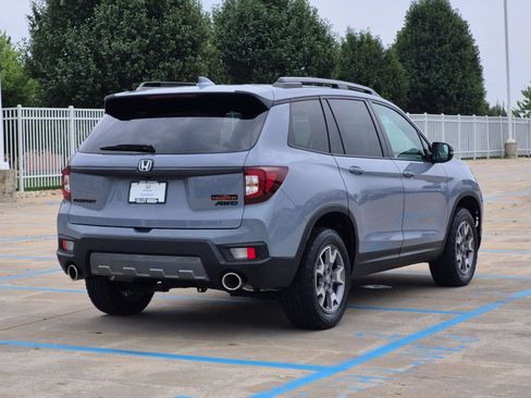Used 2023 Honda Passport TrailSport image 6