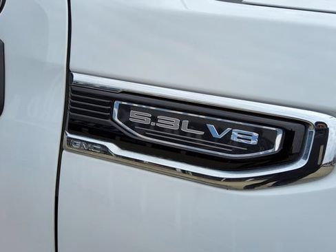 Used 2023 GMC Sierra 1500 SLE AWD/4WD image 46