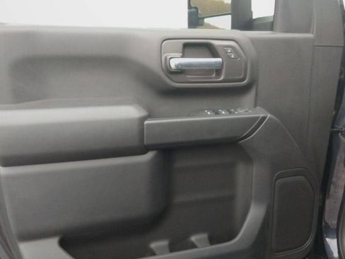 Used 2024 Chevrolet Silverado 2500 Custom w/ Custom Value Package image 16