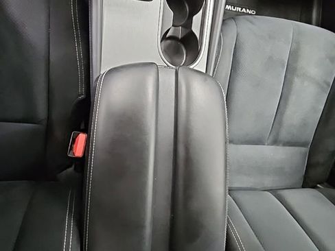 Used 2022 Nissan Murano S image 19