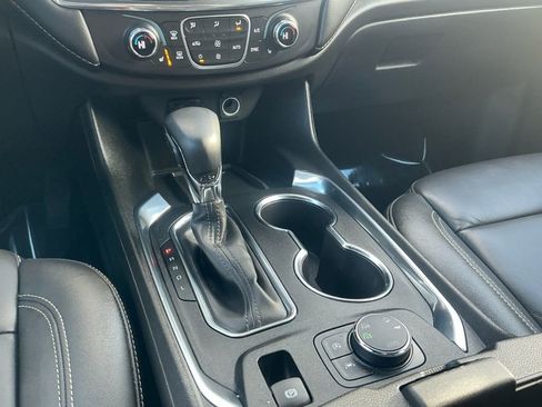 Used 2023 Chevrolet Traverse LT w/ LT Premium Package image 21