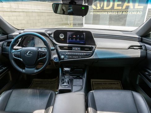 Used 2022 Lexus ES 300h w/ Accessory Package FWD image 25