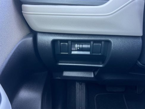 Used 2025 Subaru Forester image 30