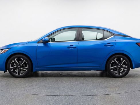 Used 2025 Nissan Sentra SV image 5