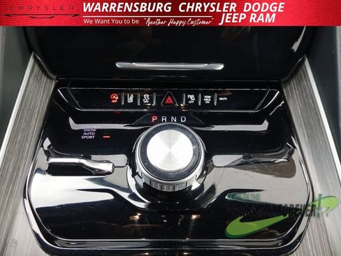 Used 2024 Jeep Wagoneer Series II w/ Flexible Seating Group image 26