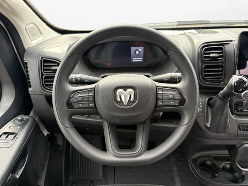 Used 2025 RAM ProMaster 2500 w/ Premium Convenience Group FWD image 14
