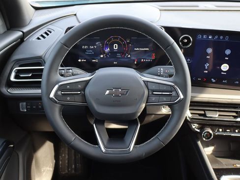 New 2026 Chevrolet Traverse LT w/ Midnight/Sport Edition image 16