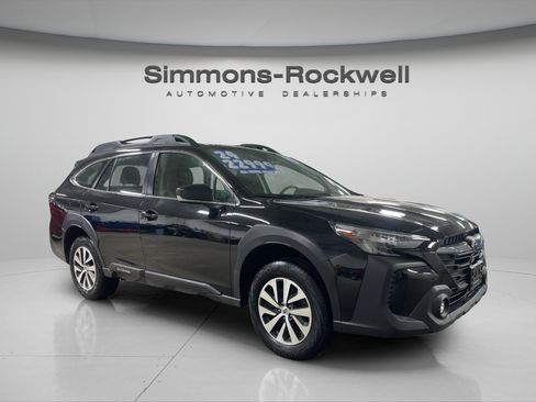 Used 2024 Subaru Outback AWD/4WD image 7