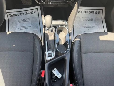 Used 2022 Buick Encore GX Preferred w/ Cold Weather Comfort Package FWD image 25