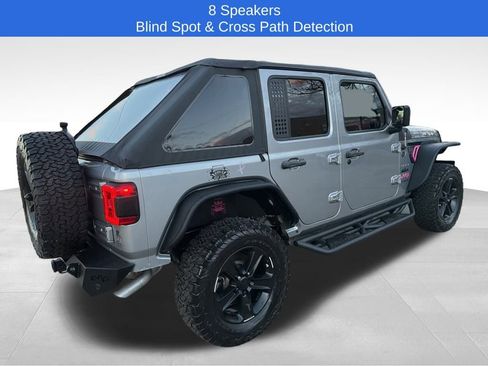 Used 2019 Jeep Wrangler Unlimited Sahara image 6
