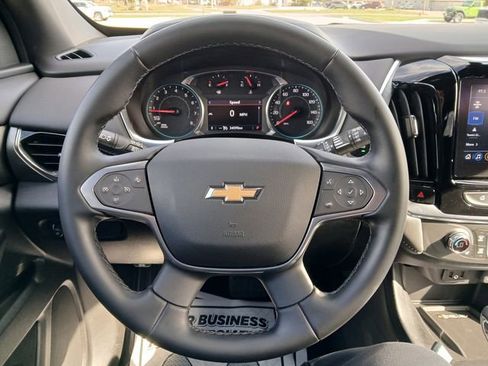Certified 2023 Chevrolet Traverse LT w/ Rear Camera Mirror Package image 20