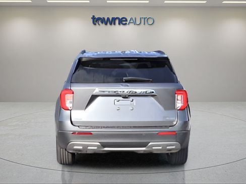 Used 2023 Ford Explorer XLT w/ Equipment Group 202A AWD/4WD image 6