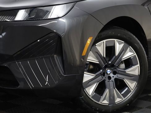 New 2026 BMW iX xDrive45 image 4