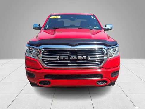 Used 2024 RAM 1500 Laramie AWD/4WD image 3