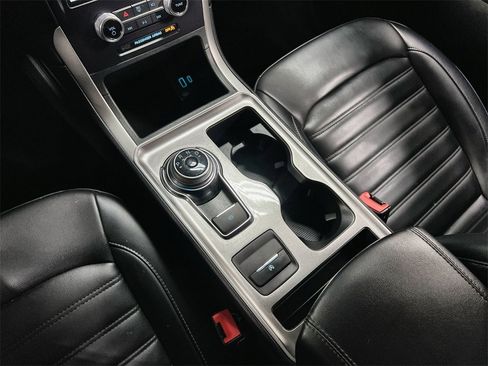 Used 2024 Ford Edge SEL image 34