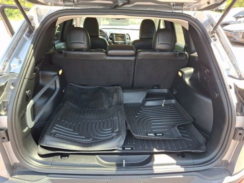 Used 2017 Jeep Cherokee Limited AWD/4WD image 28