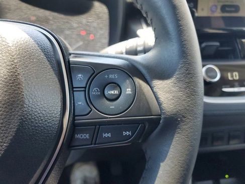 Certified 2024 Toyota Corolla Cross LE w/ Moonroof Package image 24