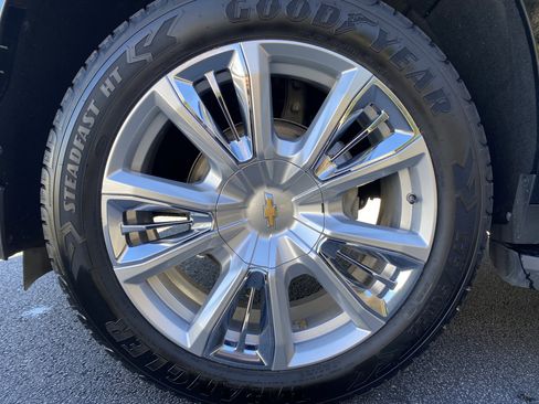 Used 2023 Chevrolet Tahoe High Country image 13