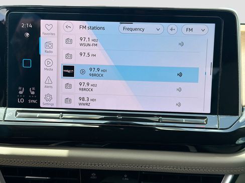 Used 2024 Volkswagen Atlas SE FWD image 31
