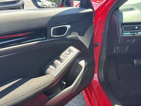Certified 2025 Honda Civic Sport image 12