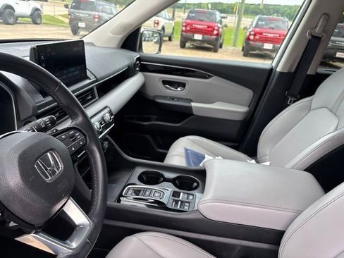 Used 2024 Honda Pilot EX-L image 12