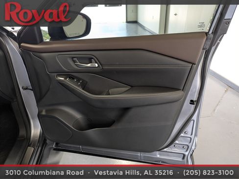 Used 2022 Nissan Rogue SV w/ SV Premium Package FWD image 7