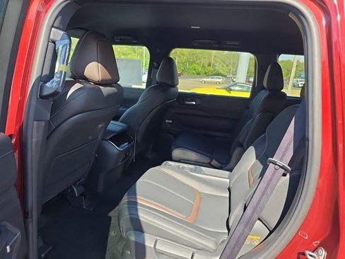 New 2026 Nissan Armada SL w/ Captain's Chari Seat Package image 13