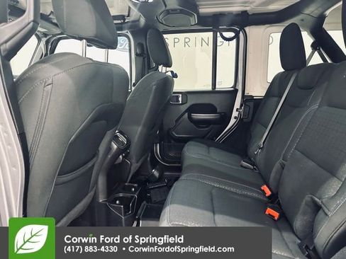 Used 2021 Jeep Wrangler Unlimited Islander image 19
