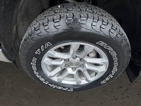Certified 2023 Chevrolet Silverado 1500 LT AWD/4WD image 9