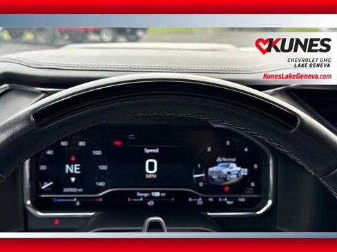 Used 2025 GMC Sierra 1500 Denali AWD/4WD image 4
