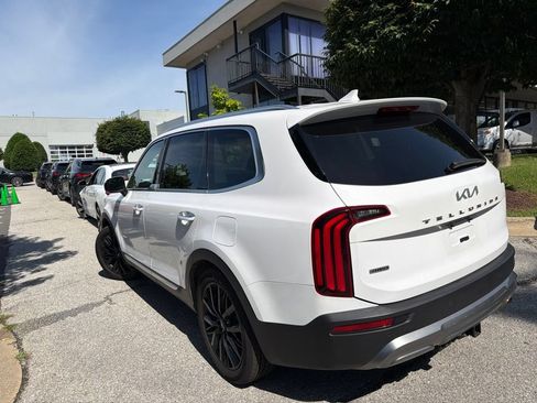 Used 2022 Kia Telluride SX w/ SX Prestige Package AWD/4WD image 16